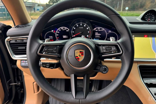 2021 Porsche Panamera с пробегом 10 900 км