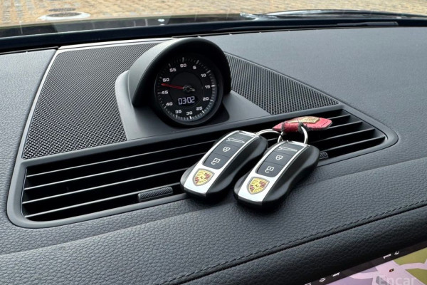 2021 Porsche Panamera с пробегом 10 900 км