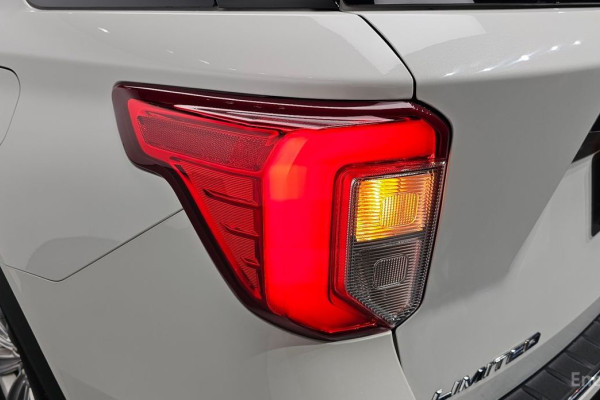 2021 Ford Explorer с пробегом 18 221 км