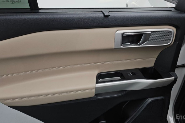 2021 Ford Explorer с пробегом 18 221 км