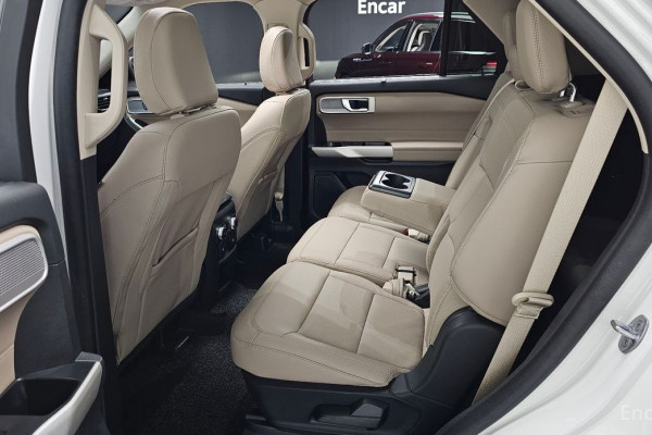 2021 Ford Explorer с пробегом 18 221 км