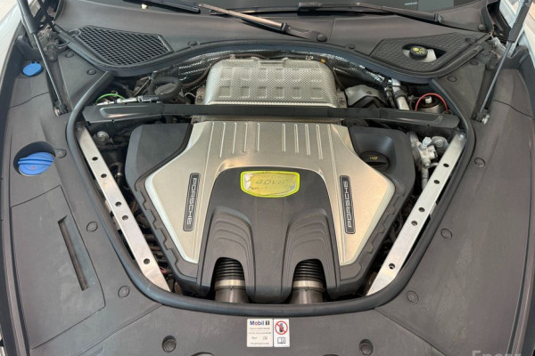 2023 Porsche Panamera с пробегом 48 444 км