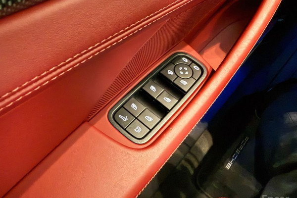 2023 Porsche Panamera с пробегом 48 444 км