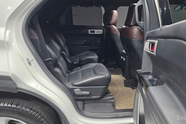 2021 Ford Explorer с пробегом 60 214 км