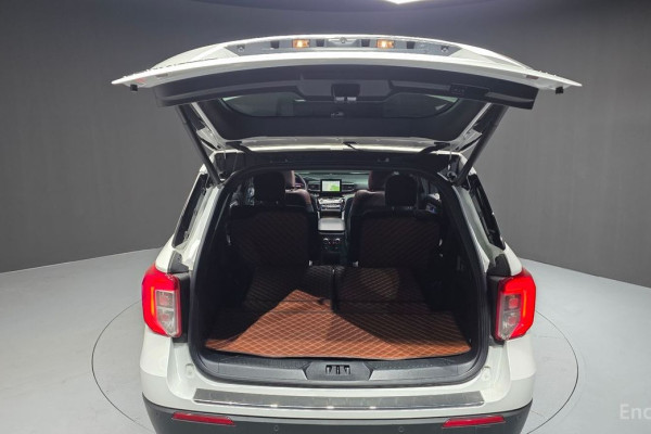 2021 Ford Explorer с пробегом 60 214 км