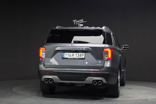 2021 Ford Explorer с пробегом 33 013 км