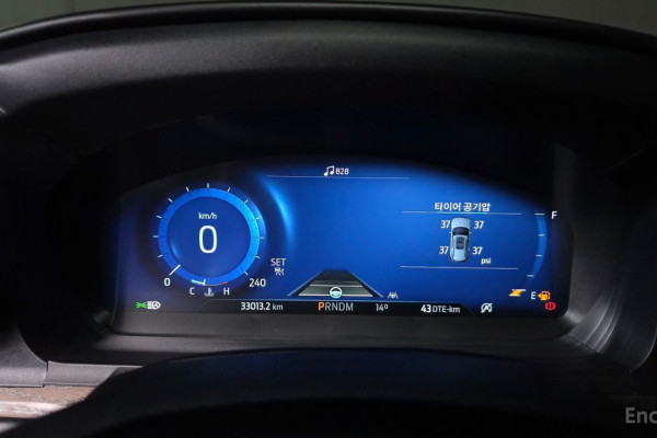 2021 Ford Explorer с пробегом 33 013 км