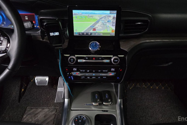 2021 Ford Explorer с пробегом 33 013 км