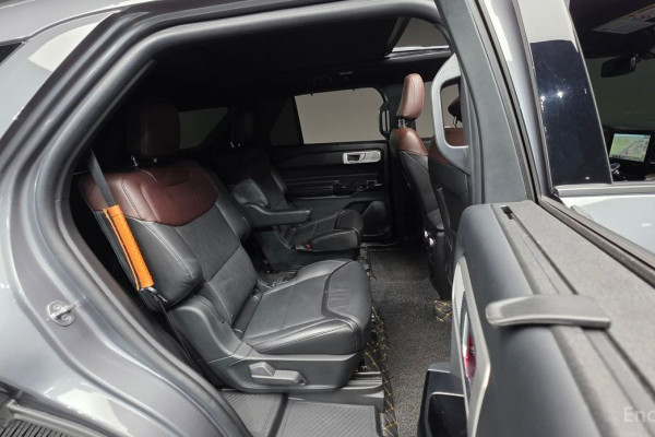 2021 Ford Explorer с пробегом 33 013 км