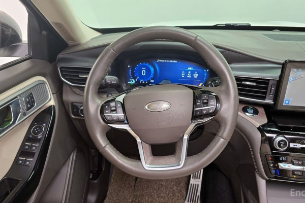 2021 Ford Explorer с пробегом 43 789 км