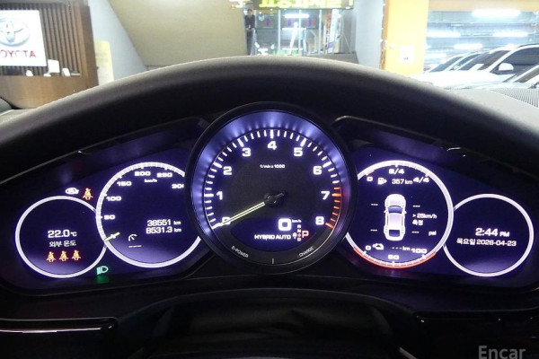 2021 Porsche Panamera с пробегом 38 000 км