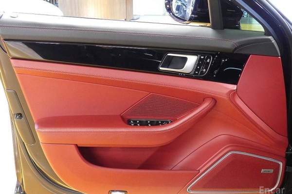 2021 Porsche Panamera с пробегом 38 000 км