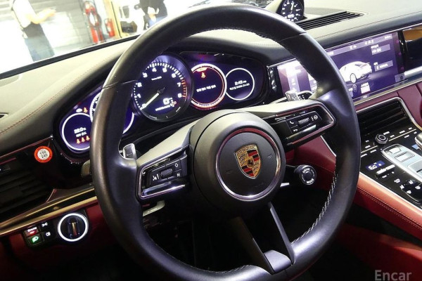 2021 Porsche Panamera с пробегом 38 000 км