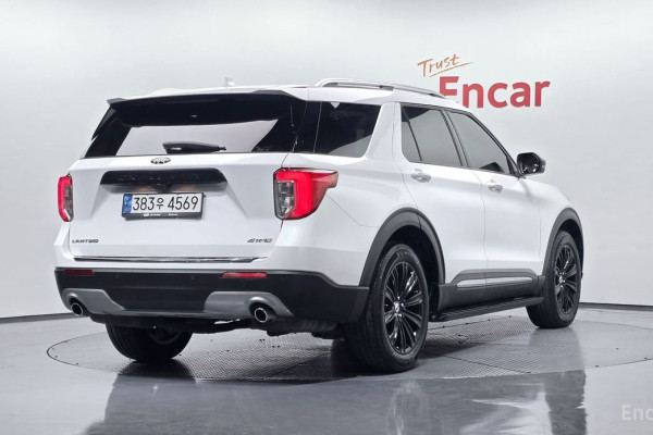 2021 Ford Explorer с пробегом 45 818 км