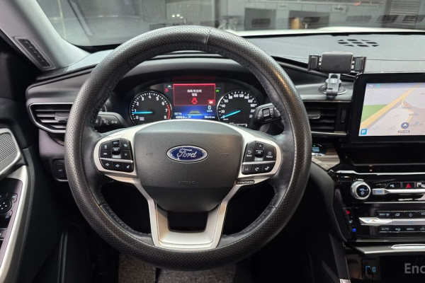 2021 Ford Explorer с пробегом 45 818 км