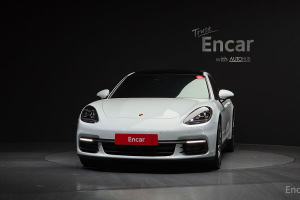 2018 Porsche Panamera с пробегом 58 697 км