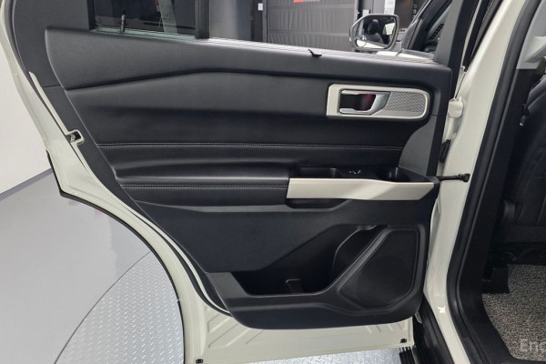 2021 Ford Explorer с пробегом 45 818 км