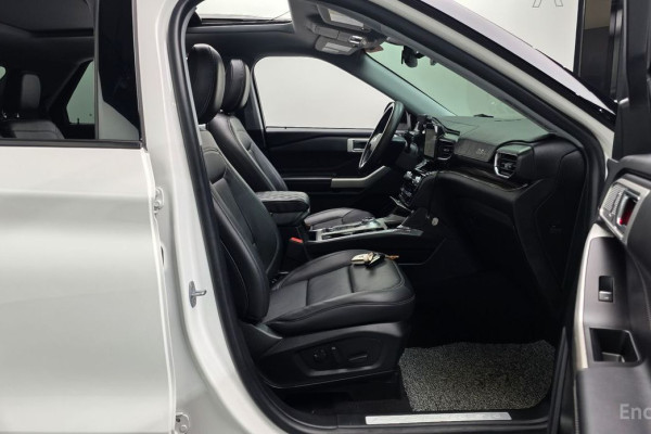 2021 Ford Explorer с пробегом 45 818 км