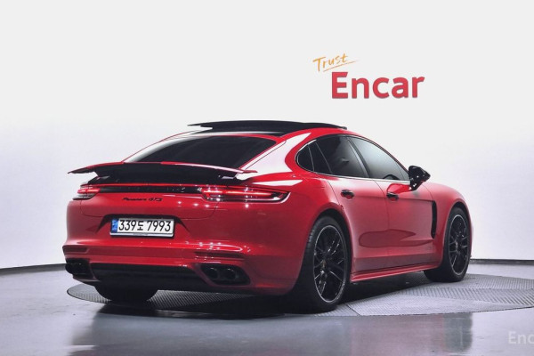 2020 Porsche Panamera с пробегом 13 541 км