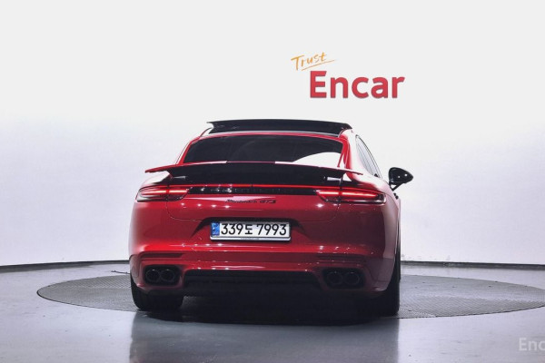 2020 Porsche Panamera с пробегом 13 541 км