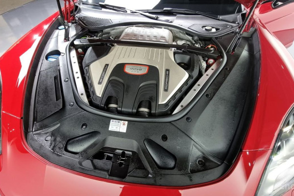 2020 Porsche Panamera с пробегом 13 541 км