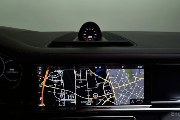 2020 Porsche Panamera с пробегом 13 541 км