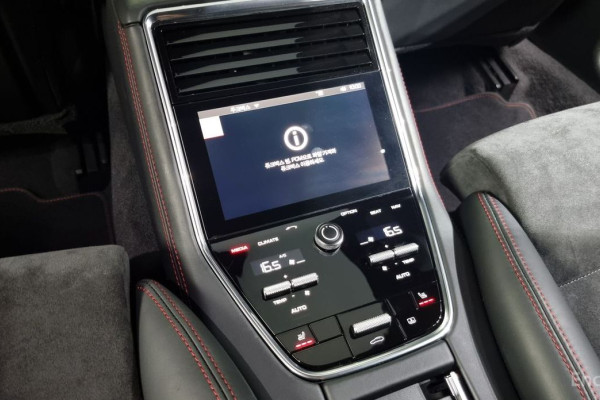 2020 Porsche Panamera с пробегом 13 541 км