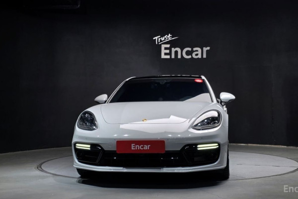 2019 Porsche Panamera с пробегом 52 064 км