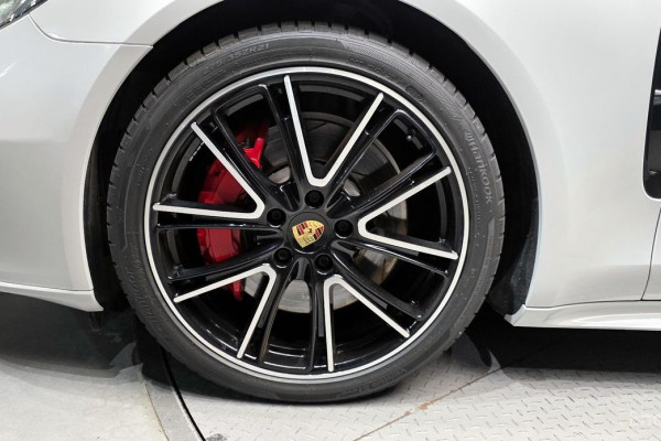 2019 Porsche Panamera с пробегом 52 064 км