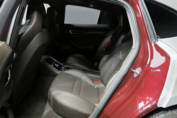 2019 Porsche Panamera с пробегом 52 064 км