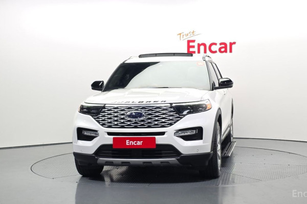 2022 Ford Explorer с пробегом 11 682 км