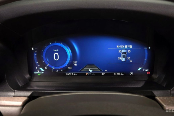 2022 Ford Explorer с пробегом 11 682 км