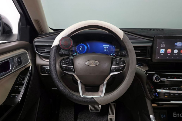 2022 Ford Explorer с пробегом 11 682 км