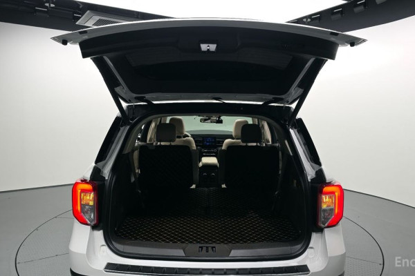 2022 Ford Explorer с пробегом 11 682 км