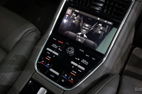 2018 Porsche Panamera с пробегом 34 615 км