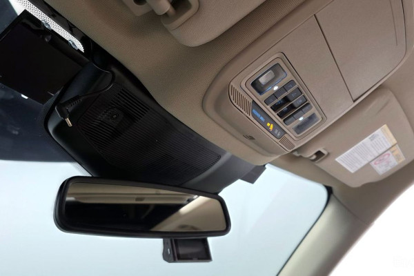 2022 Ford Explorer с пробегом 11 682 км