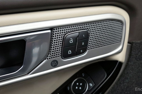 2022 Ford Explorer с пробегом 11 682 км