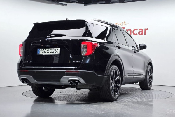 2021 Ford Explorer с пробегом 25 400 км