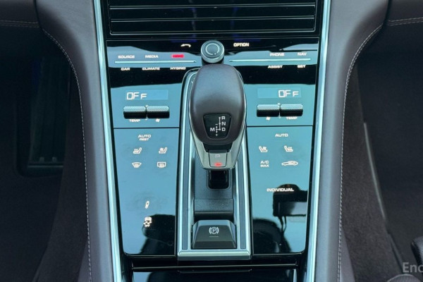 2019 Porsche Panamera с пробегом 53 000 км