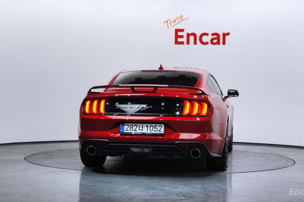 2022 Ford Mustang с пробегом 24 072 км