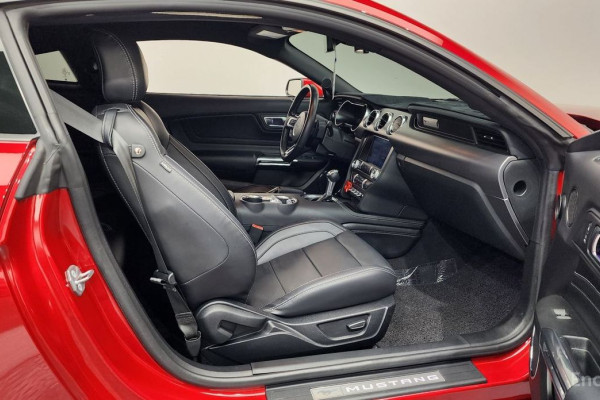 2022 Ford Mustang с пробегом 24 072 км