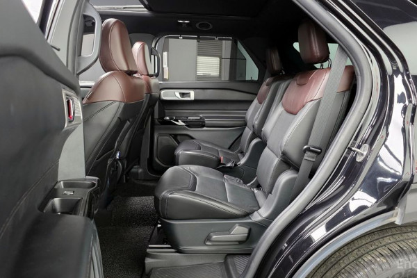 2021 Ford Explorer с пробегом 25 400 км