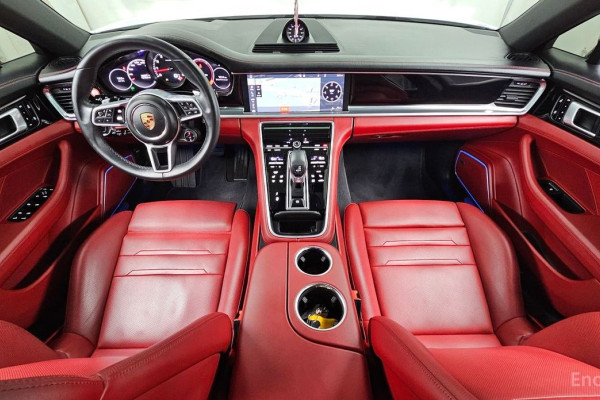 2020 Porsche Panamera с пробегом 35 587 км
