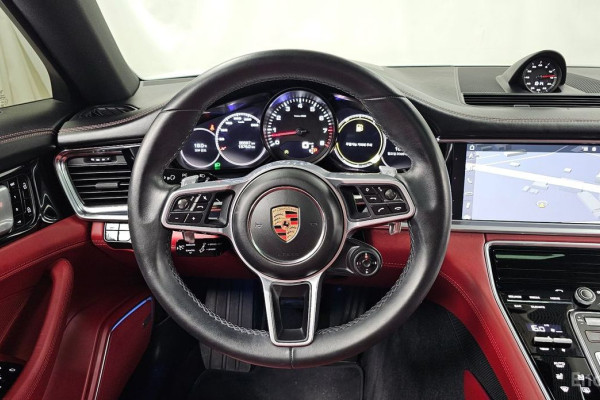 2020 Porsche Panamera с пробегом 35 587 км