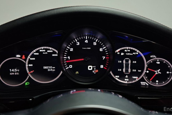 2020 Porsche Panamera с пробегом 56 210 км