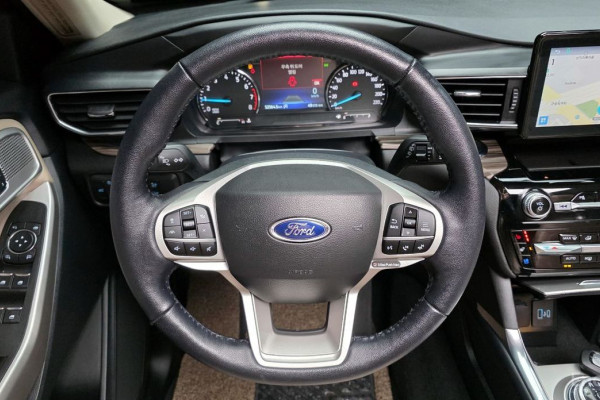 2022 Ford Explorer с пробегом 52 564 км