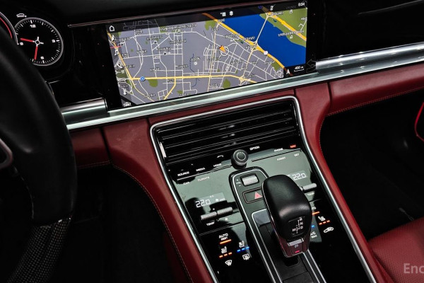 2020 Porsche Panamera с пробегом 56 210 км