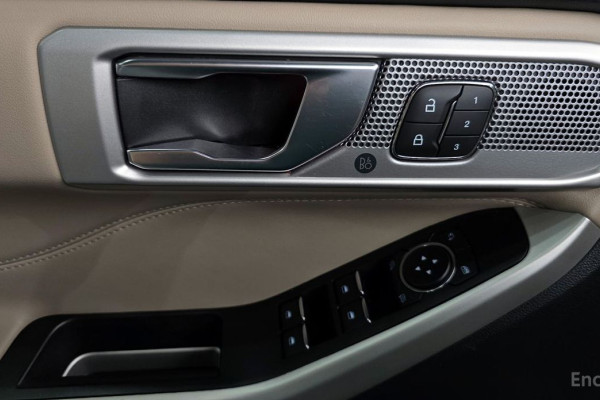 2021 Ford Explorer с пробегом 82 074 км