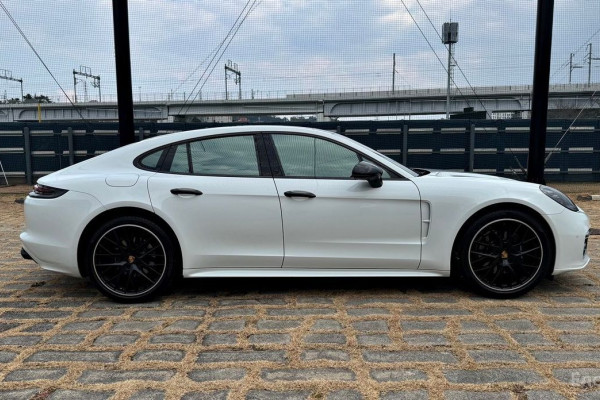 2020 Porsche Panamera с пробегом 37 200 км