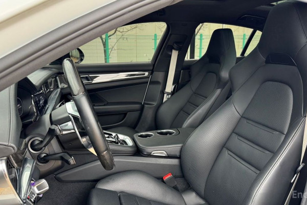2020 Porsche Panamera с пробегом 37 200 км
